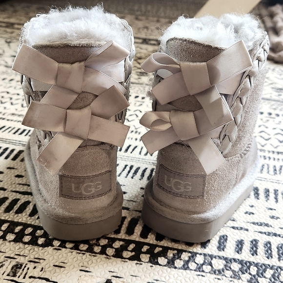 UGG Other - UGG Bailey Bow boots Grey SIZE 6